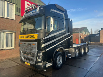 Tractor unit VOLVO FH16 750