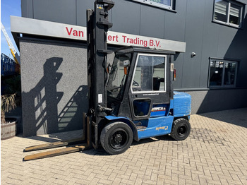 Diesel forklift Caterpillar DP35K: picture 2