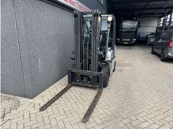 LPG forklift Nissan UD02A25PQ Triplo 475 Freelift/Sideshift LPG 2005: picture 4