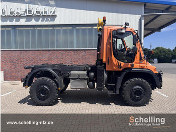 Leasing of Mercedes-Benz U500 Mercedes-Benz U500: picture 2