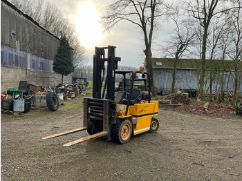 Forklift CATERPILLAR