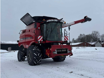 Combine harvester CASE IH Axial-Flow