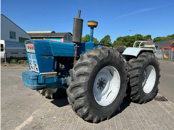 Farm tractor FORD