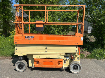Aerial platform JLG