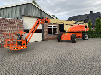 Aerial platform JLG