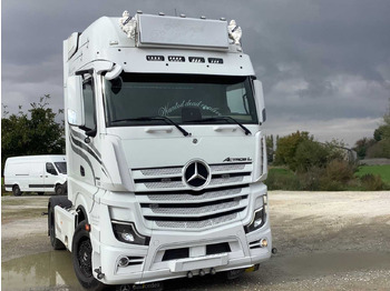 Truck MERCEDES-BENZ Actros