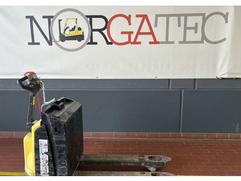 Pallet truck HYSTER