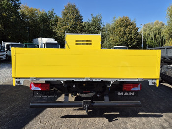 New Dropside/ Flatbed truck MAN 12.250 BL Gerüstbaupritsche 2x AHK: picture 5