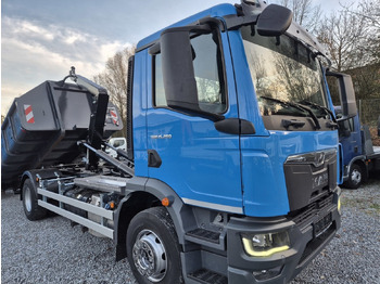 Hook lift truck MAN TGM 15.290