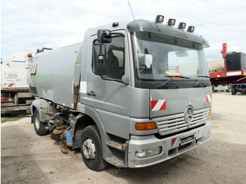 Road sweeper Mercedes-Benz 1018 KO Atego 4x2, Bucher-Schörling, Klima: picture 3