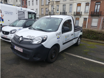 Pickup truck RENAULT