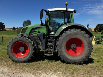 Farm tractor FENDT 828 Vario
