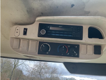 Farm tractor John Deere 6170R: picture 5