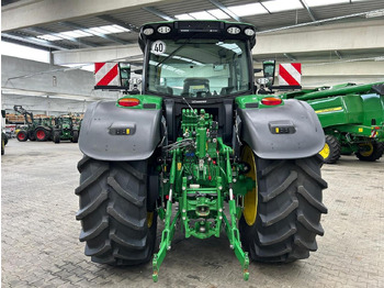 Farm tractor John Deere 6R 215: picture 3