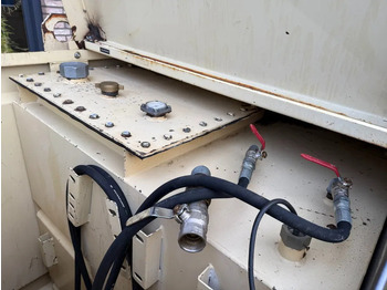 Shipping container Tolsma Kiwa IBC 3000 liter Dieseltank Brandstoftank: picture 5 Shipping container Tolsma Kiwa IBC 3000 liter Dieseltank Brandstoftank: picture 5