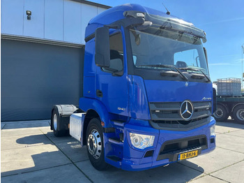 Tractor unit MERCEDES-BENZ Actros 1940