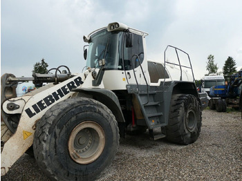 Wheel loader Liebherr L 576: picture 4