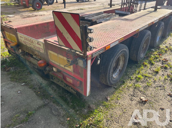 Low loader semi-trailer Goldhofer STZ-VL4-46/80: picture 3 Low loader semi-trailer Goldhofer STZ-VL4-46/80: picture 3