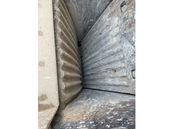 Mobile crusher McCloskey J45: picture 5