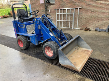 Compact loader