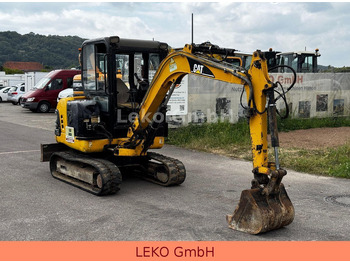 Mini excavator CATERPILLAR 302
