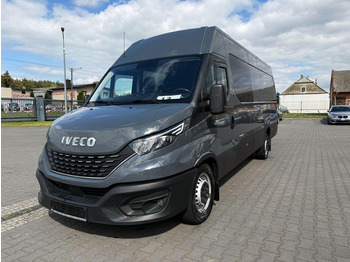 Box van IVECO Daily 35s18