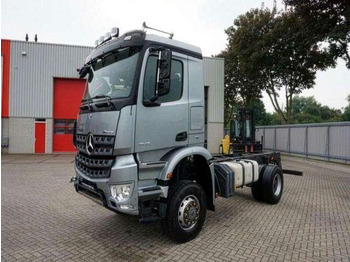 Cab chassis truck MERCEDES-BENZ Arocs 1843