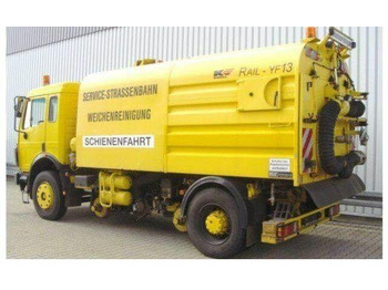 Road sweeper Mercedes-Benz SK 1820 4x2 Schienenreinigungs Kehrmaschine RAIL: picture 3
