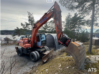 Excavator Hitachi EX135W: picture 3