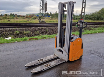 Material handling equipment STILL