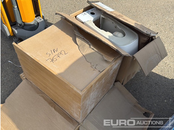 Construction equipment Pallet of Home Furnitures (2 of): picture 5 Construction equipment Pallet of Home Furnitures (2 of): picture 5