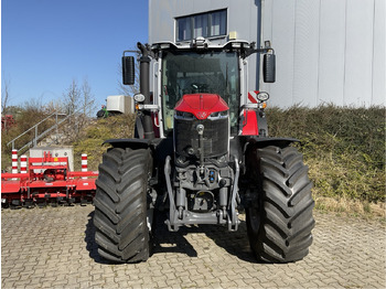 New Farm tractor Massey Ferguson 8S.305 Dyna-VT EXCLUSIVE: picture 5 New Farm tractor Massey Ferguson 8S.305 Dyna-VT EXCLUSIVE: picture 5