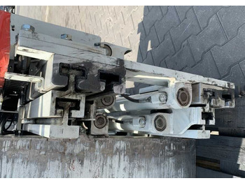 Clamp for Material handling equipment Cascade UTB2-08-1011 R1, Kartonklammer: picture 2