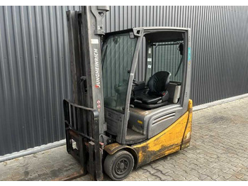 Electric forklift JUNGHEINRICH EFG