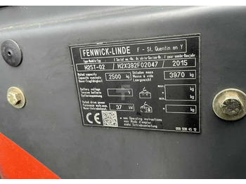 LPG forklift Linde H25T-01: picture 4