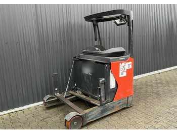 Reach truck LINDE R16