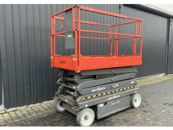 Scissor lift SKYJACK