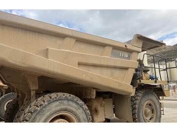 Dumper Caterpillar 771D: picture 2