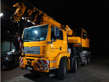 Crane truck MAN