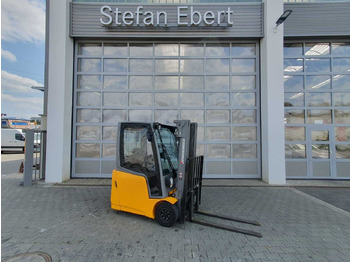 Electric forklift JUNGHEINRICH EFG