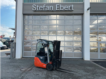 Electric forklift TOYOTA