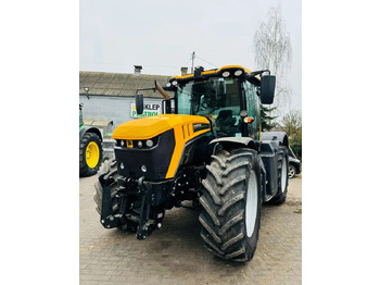 Farm tractor JCB Fastrac 4220