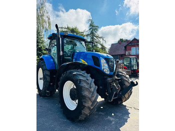 Farm tractor NEW HOLLAND T7000