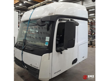 Cab and interior MERCEDES-BENZ