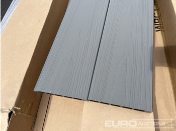 Construction equipment 1.8m Wide Anthracite Grey Composite Fence Panels (25 of), 2.45m Black Aluminium Posts (26 of), Complete With Assembly Kit: picture 2