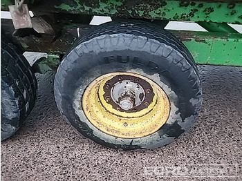 Farm trailer Marston FF10 Twin Axle Silage Trailer: picture 5 Farm trailer Marston FF10 Twin Axle Silage Trailer: picture 5