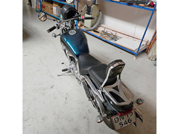 Motorcycle Suzuki Marauder VZ 800: picture 3