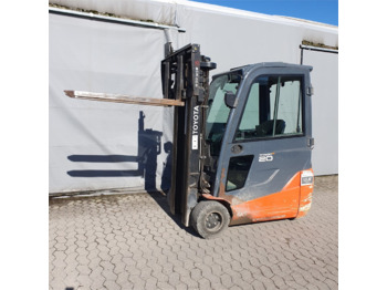 Leasing of Toyota Traigo 20 Toyota Traigo 20: picture 3 Leasing of Toyota Traigo 20 Toyota Traigo 20: picture 3