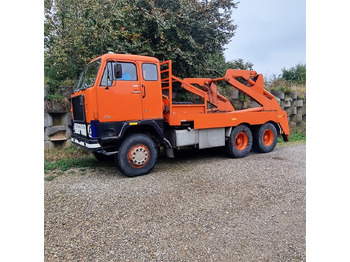 Skip loader truck VOLVO