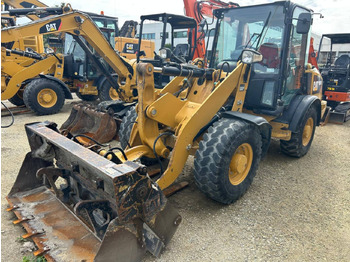 Wheel loader CATERPILLAR 906M